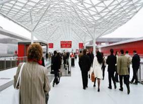 2013年ミラノサローネ,国際照明見本市エウロルーチェEuroluce ,フォーリサローネ,建築家とトレビゾ ヴェネツィア住宅見学のツアー募集